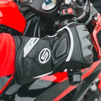 gauntlet motorcycle glove